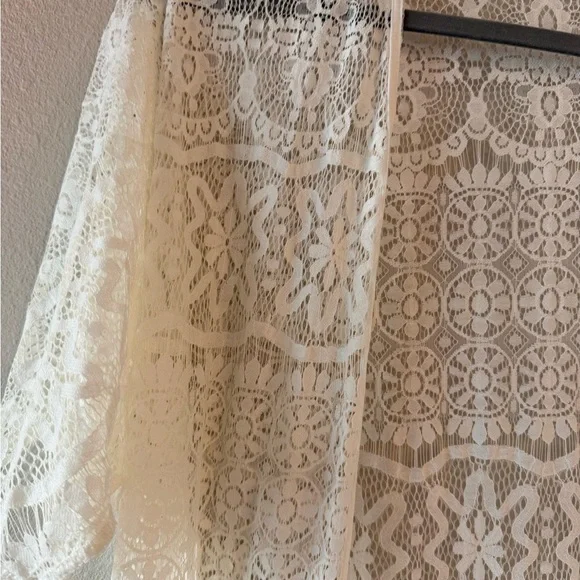 White Lace Kimono Cardigan - Picture 2 of 4